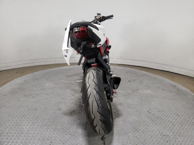 2013 TRIUMPH MOTORCYCLE STREET TRI - SMTL03NEXDT577904