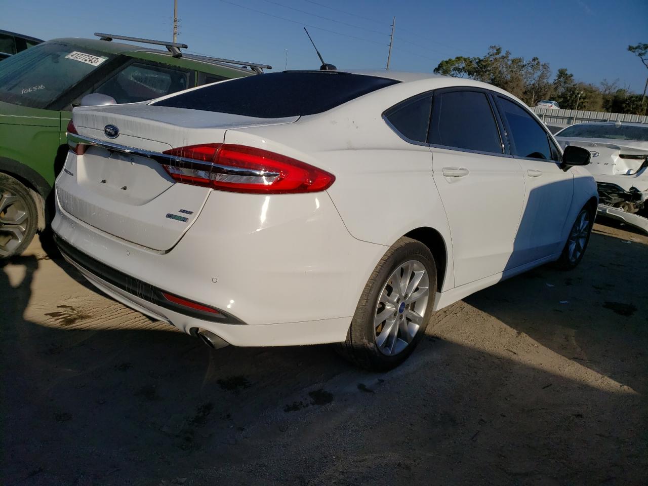 3FA6P0HD1HR333063 FORD FUSION 2017