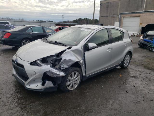 2017 Toyota Prius c 