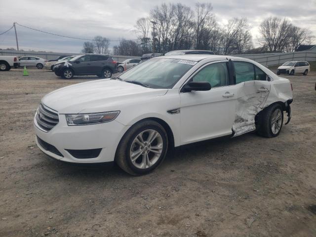 2018 Ford Taurus SE