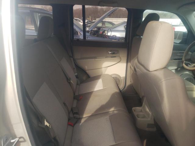 1J8GN28K49W529598 Jeep Liberty Sport