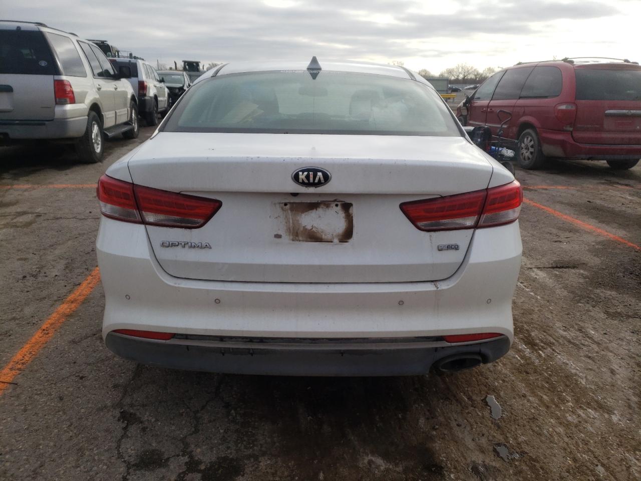 2016 Kia Optima Lx VIN: 5XXGT4L11GG038931 Lot: 70111453