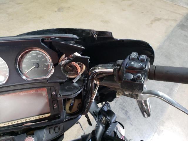 2018 HARLEY-DAVIDSON FLHTCUTG T 1HD1MAD1XJB853026