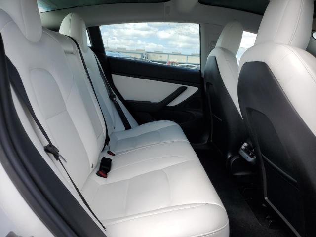 5YJ3E1EA8KF332925 Tesla MODEL 3