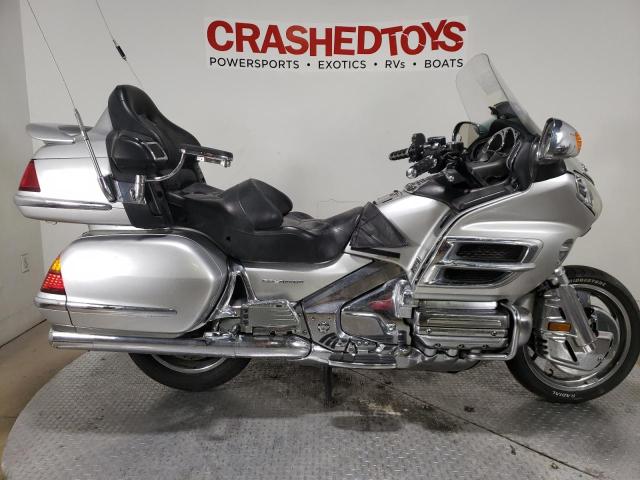 Salvage motorcycles for sale at Dallas, TX auction: 2005 Honda GL1800