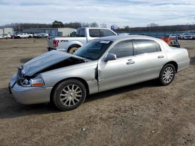 2006 Lincoln Town Car Signature