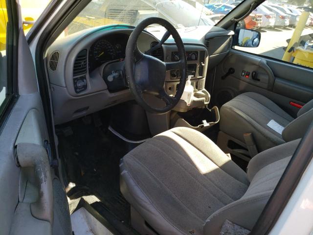 1GTDL19W1YB524554 GMC Safari Xt