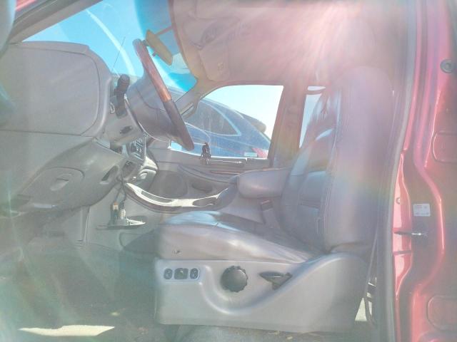 5LMPU28L2WLJ31749 Lincoln Navigator