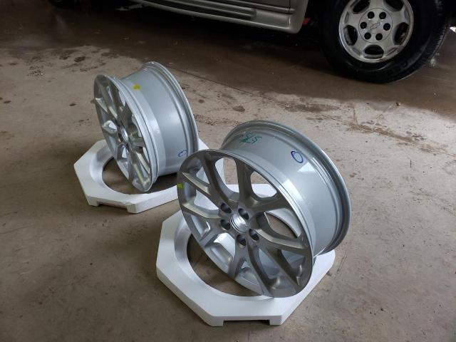 Salvage cars for sale from Copart Pekin, IL: 2015 Other Rims Tires