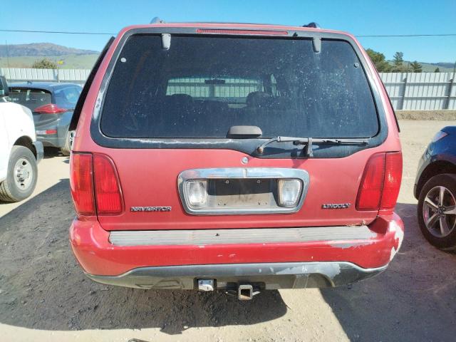 5LMPU28L2WLJ31749 Lincoln Navigator