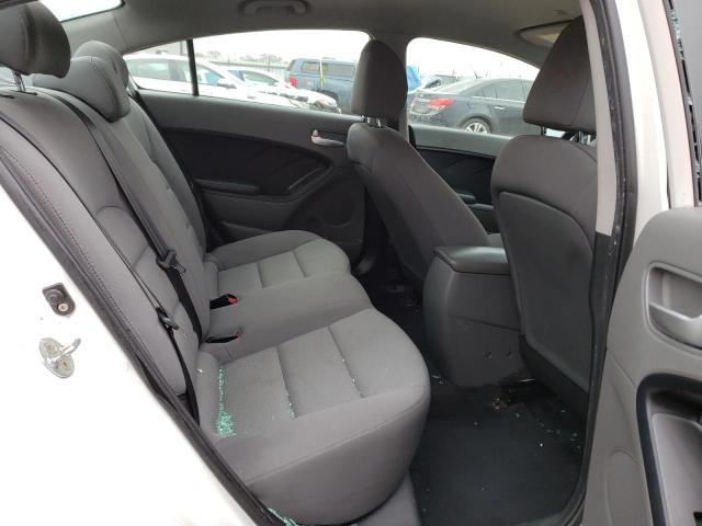 3KPFK4A7XHE021030 KIA FORTE LX