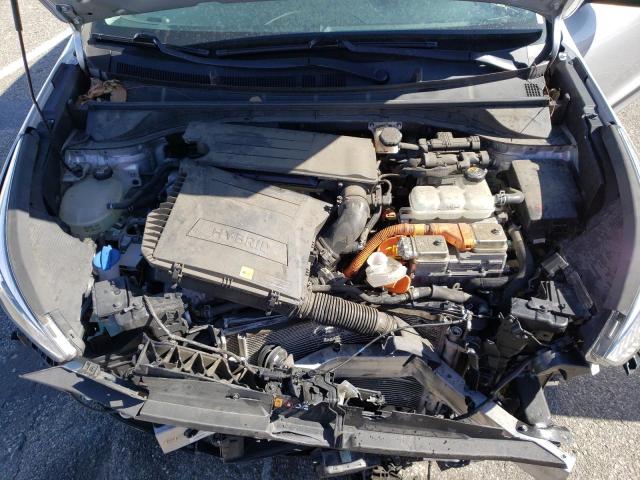 KNDCB3LC8L5396975 KIA NIRO LX
