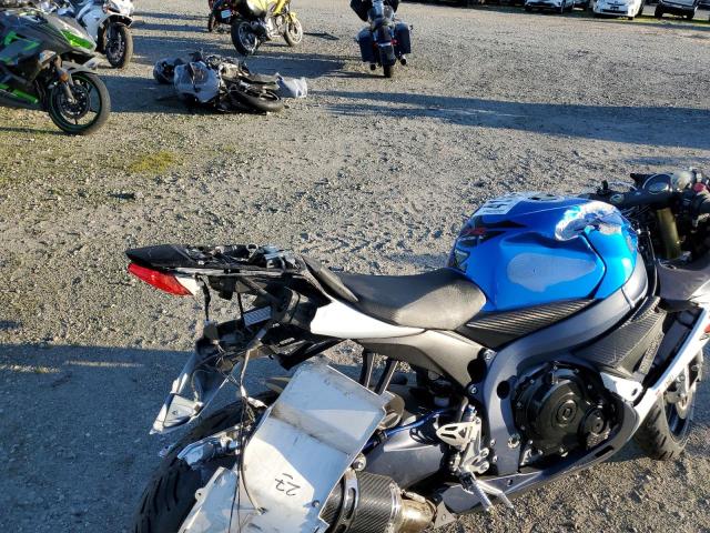 2011 SUZUKI GSX750 - JS1GR7MA7B2104583