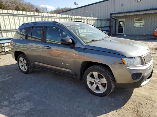 1J4NF1FB9BD280476 Jeep Compass