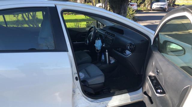 2015 TOYOTA PRIUS C - JTDKDTB33F1107049