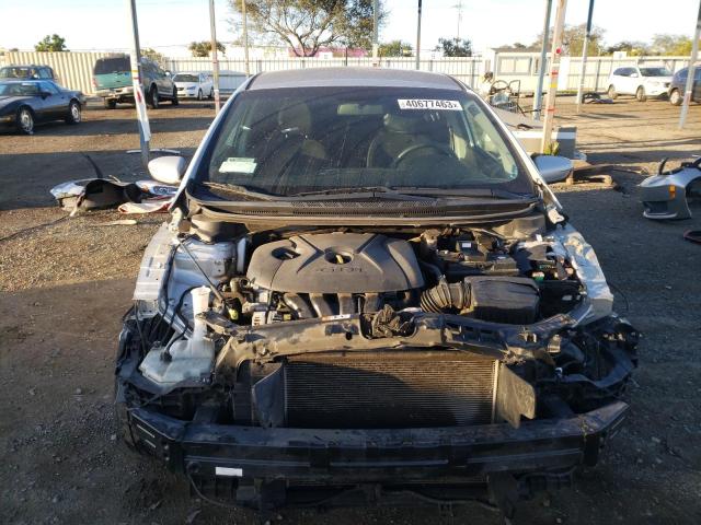 KNAFK5A84J5772816 KIA FORTE LX