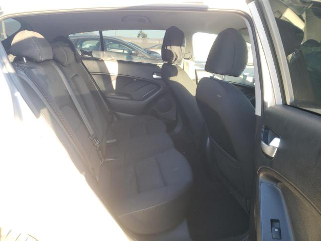 KNAFK5A84J5772816 KIA FORTE LX