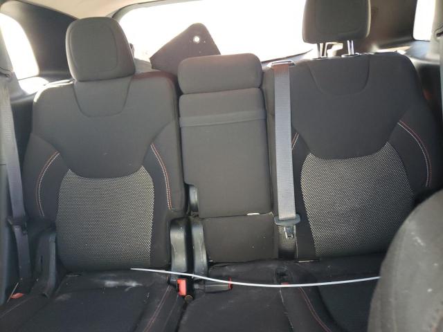 1C4PJLCB6HW510372 Jeep Cherokee Latitude