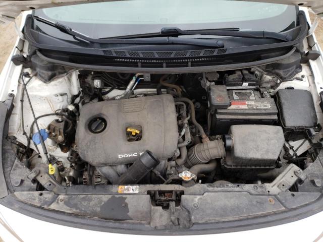 3KPFK4A7XHE021030 KIA FORTE LX