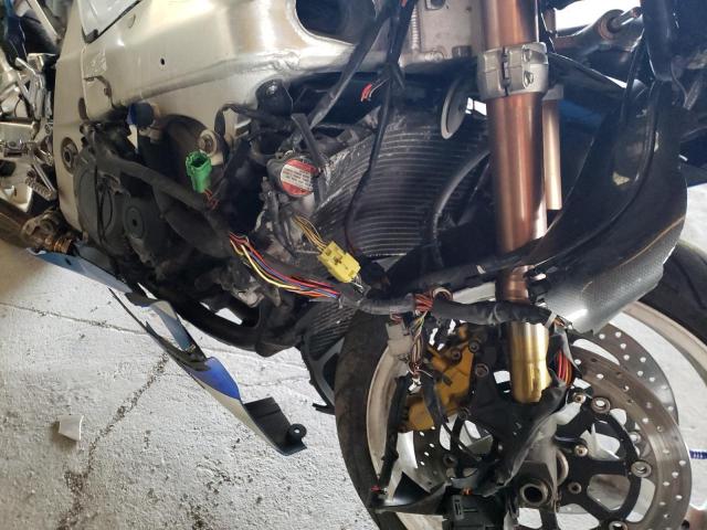2001 SUZUKI GSX-R1000 - JS1GT74A712108777