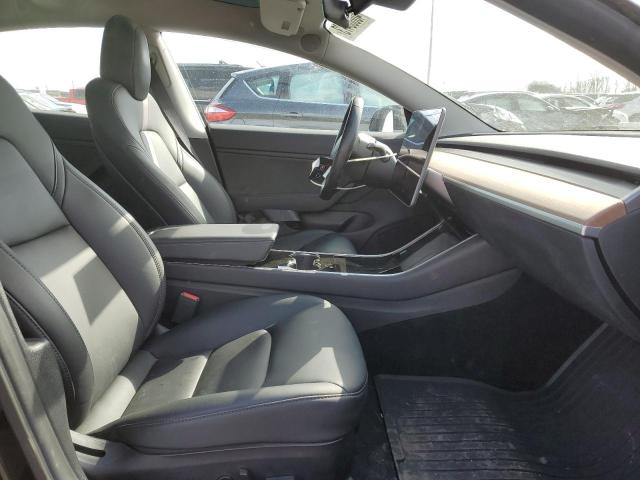 5YJ3E1EAXKF306066 Tesla MODEL 3