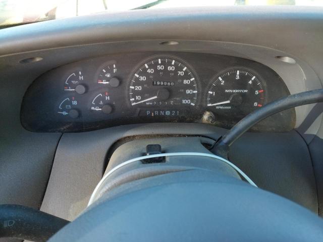 5LMPU28L2WLJ31749 Lincoln Navigator