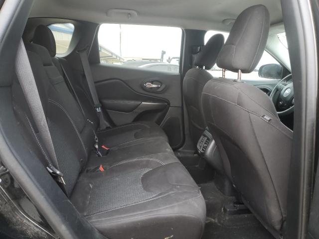 1C4PJLCB1KD312155 Jeep Cherokee Latitude