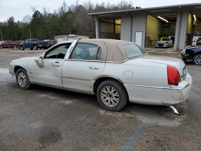 1LNHM82VX7Y624698 Lincoln Town Car Signature Limited