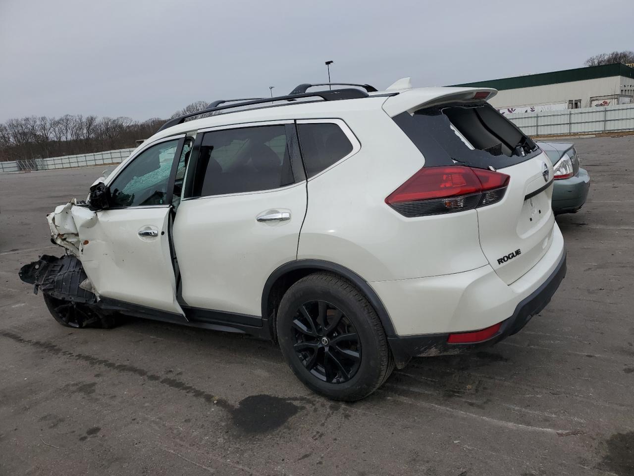 5N1AT2MV9JC754877 NISSAN ROGUE 2018
