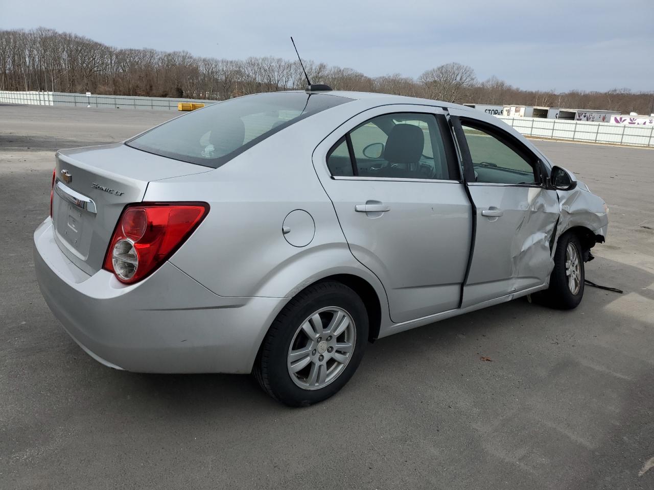1G1JC5SH0G4130724 CHEVROLET SONIC 2016