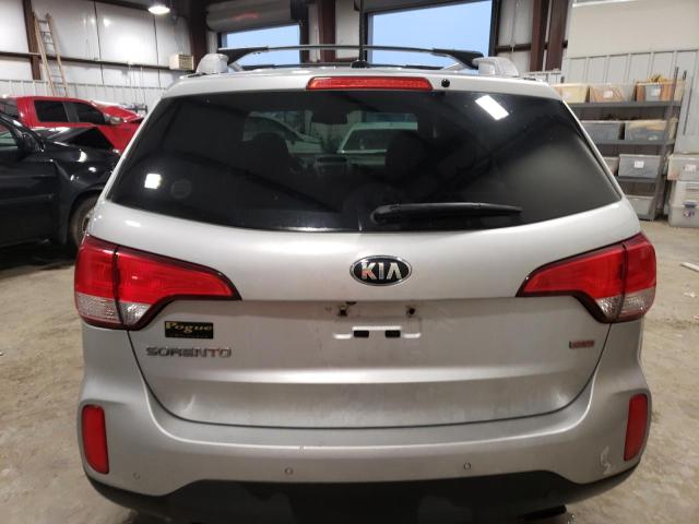 2015 KIA SORENTO LX 5XYKTCA66FG632430