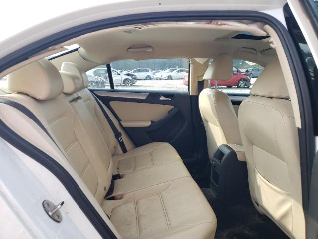 2017 VOLKSWAGEN JETTA SE - 3VWDB7AJ2HM394022