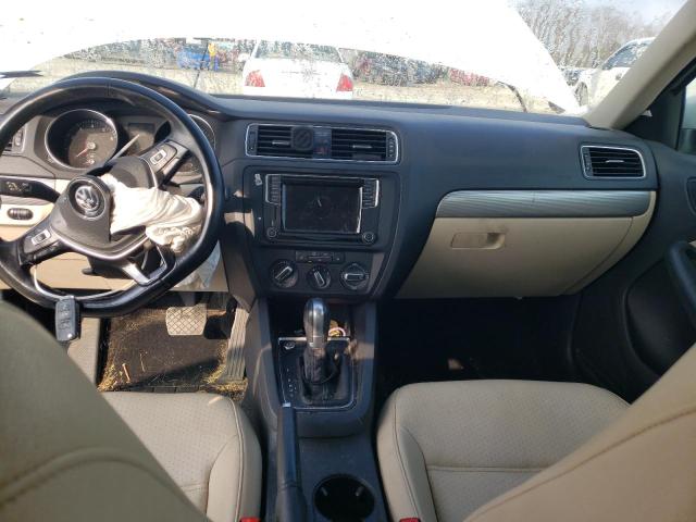 2017 VOLKSWAGEN JETTA SE - 3VWDB7AJ2HM394022