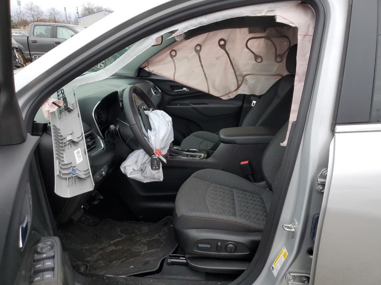 2GNAXJEV8N6129989 CHEVROLET EQUINOX 2022