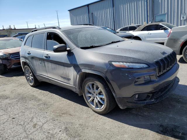 1C4PJLCB5JD611923 Jeep Cherokee Latitude