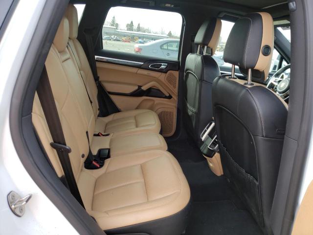 2016 PORSCHE CAYENNE - WP1AA2A20GLA10807