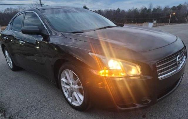 2010 Nissan Maxima S