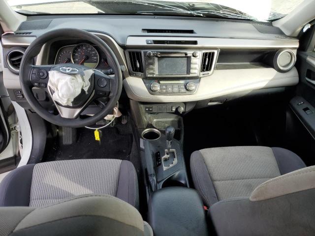 2T3WFREV8FW140383 Toyota Rav4 Xle