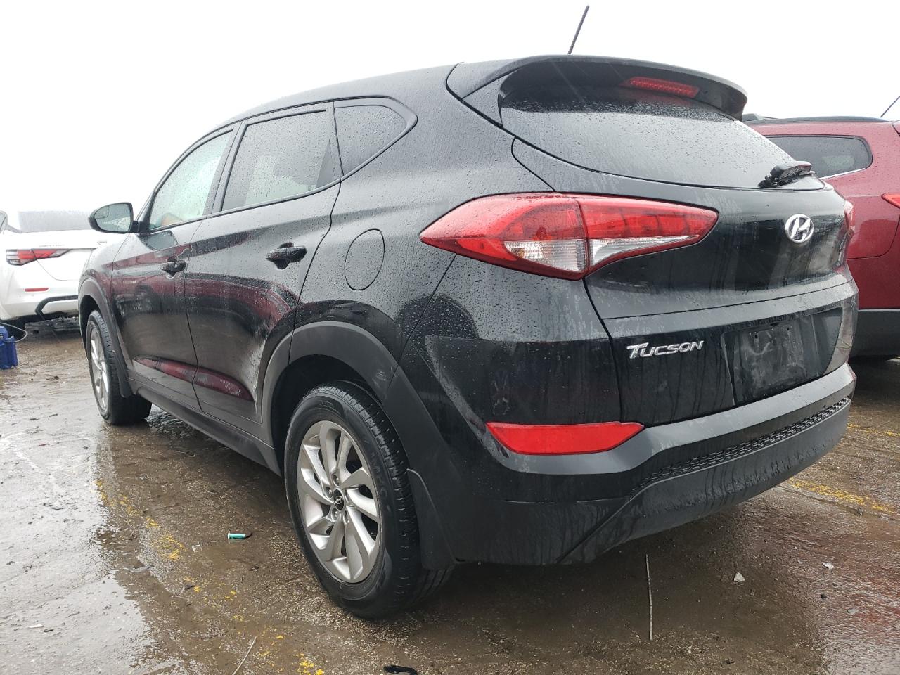 KM8J23A4XHU511412 2017 HYUNDAI TUCSON - Image 2