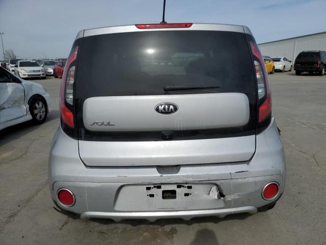 2018 KIA SOUL + - KNDJP3A55J7611422