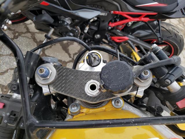 2001 KAWASAKI ZX600 J1 - JKAZX4J161A031468
