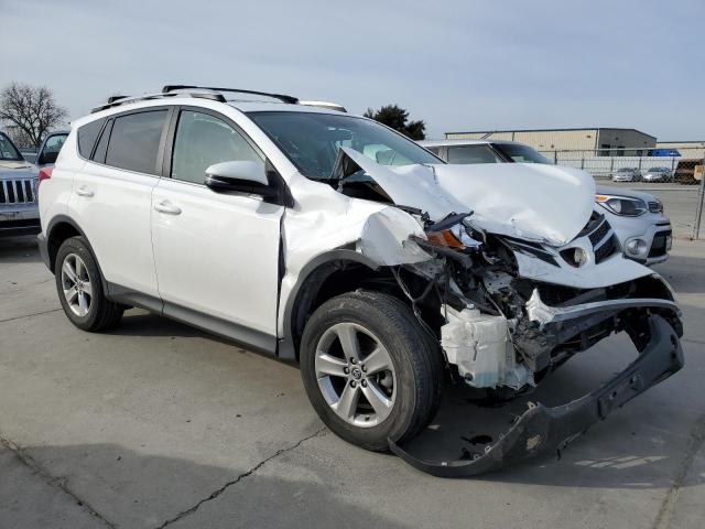 2T3WFREV8FW140383 Toyota Rav4 Xle