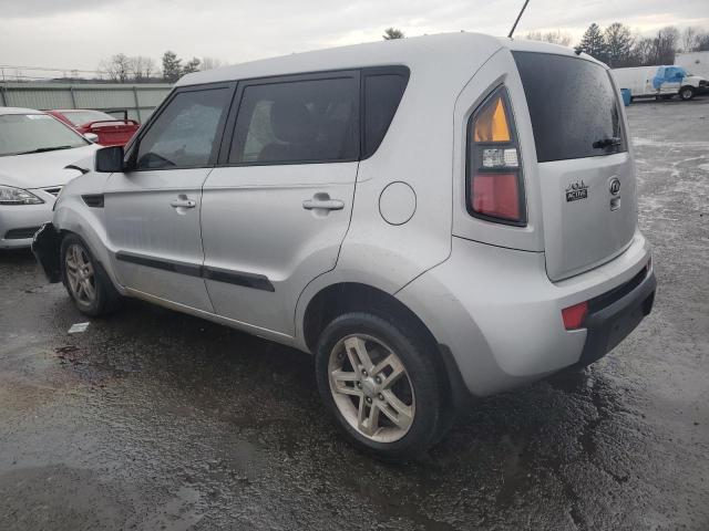 KNDJT2A22B7709806 KIA SOUL +