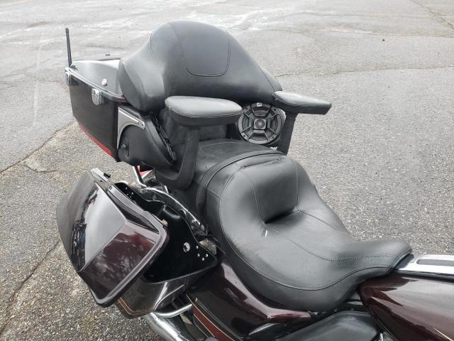 2011 HARLEY-DAVIDSON FLTRU - 1HD1KGM12BB650495