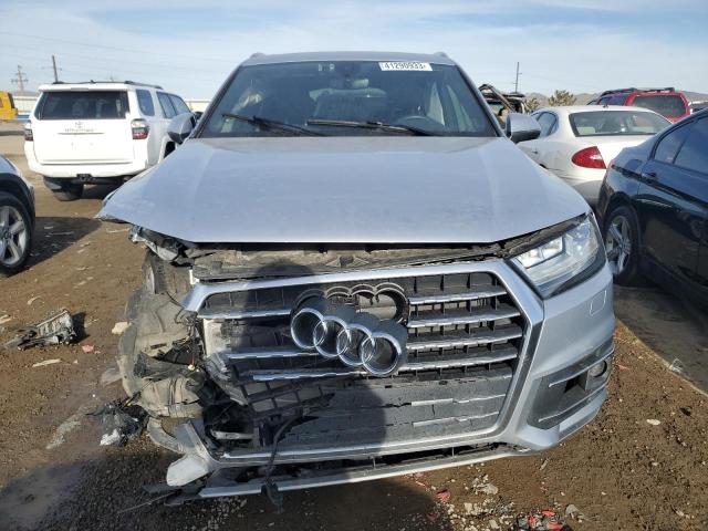 VIN WA1LAAF78KD014075 2019 Audi Q7, Premium Plus no.5