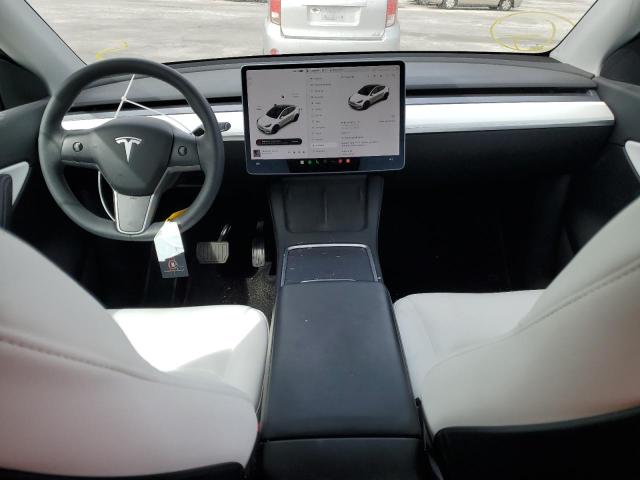 7SAYGDEE4NF339401 Tesla Model Y