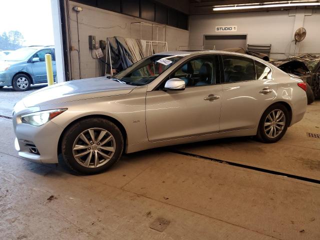 2016 INFINITI Q50 Base