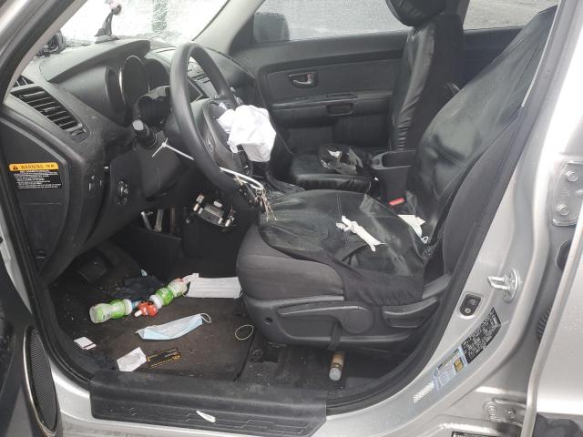 KNDJT2A22B7709806 KIA SOUL +