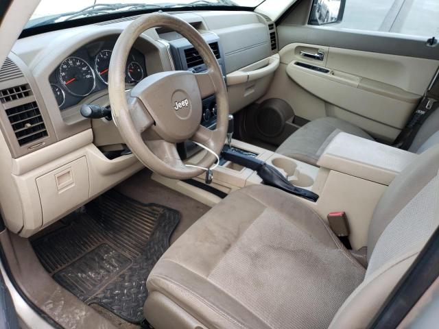 1J8GN28K49W529598 Jeep Liberty Sport