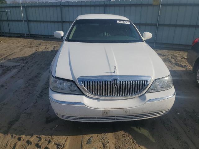 1LNHM82V96Y618566 Lincoln Town Car Signature Limited